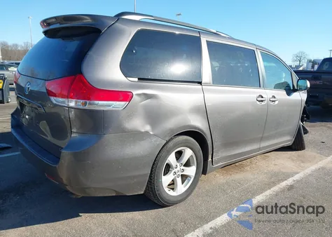 2013 Toyota Sienna Le V6 8 Passenger from USA, damaged, VIN 5TDKK3DC7DS375850